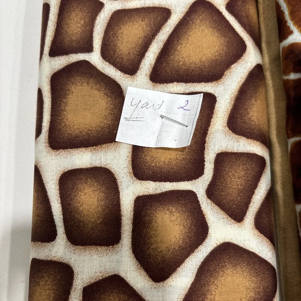 Quilting Cotton, Bundle brown/giraffe/ Tiger 7 pieces READ